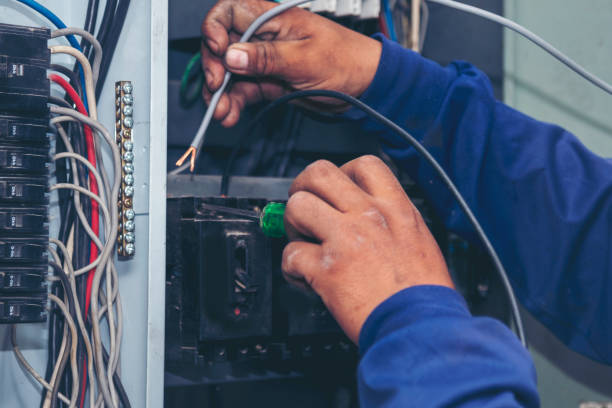 Best Local Electrician Companies  in Plattsmouth, NE